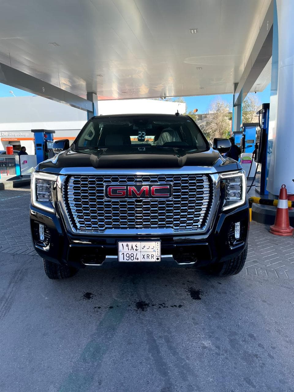 GMC Yukon Executive Cabin