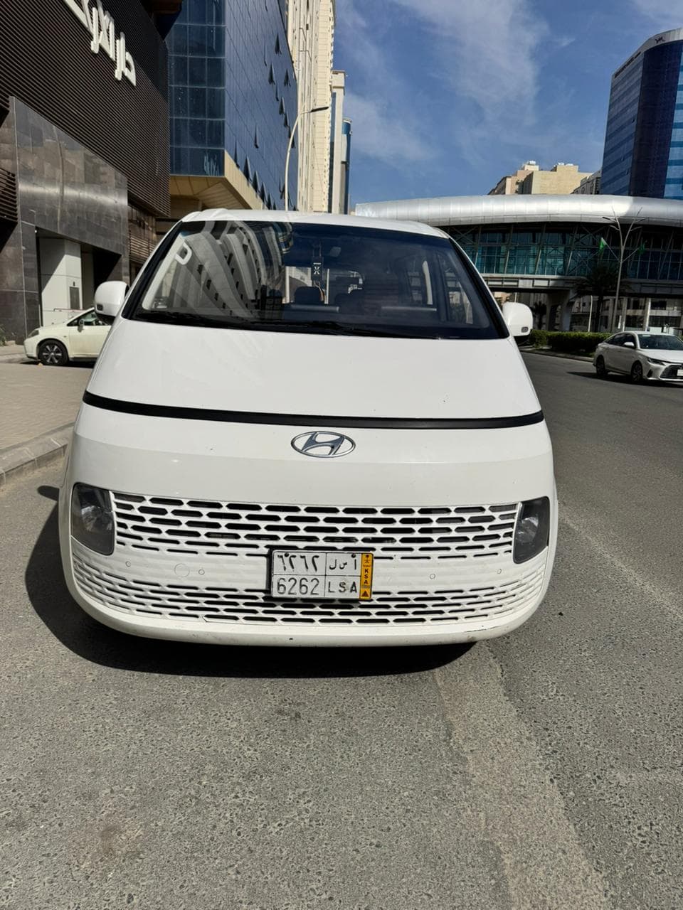 Hyundai Staria White Edition Front View